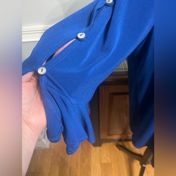 Green Envelope Women’s Top - Picture 2 of 5